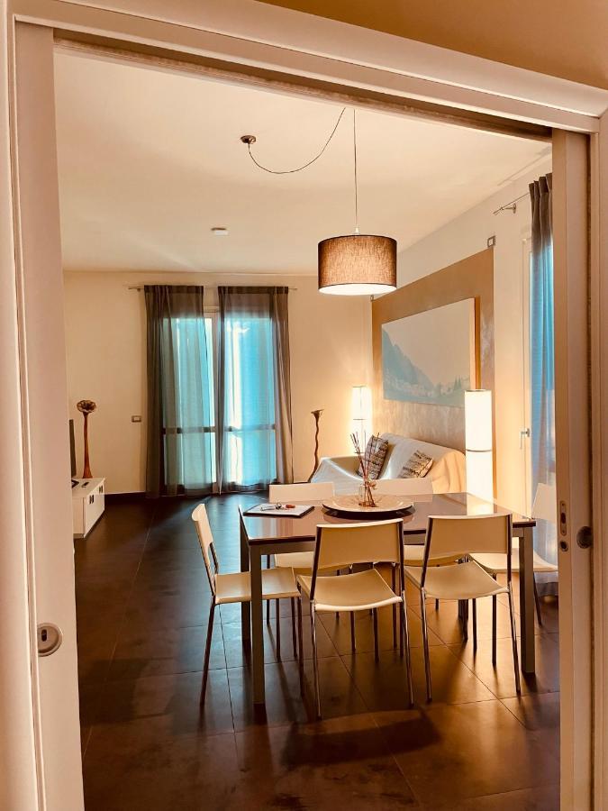 Residence Del Lago Десенцано дел Гарда Екстериор снимка