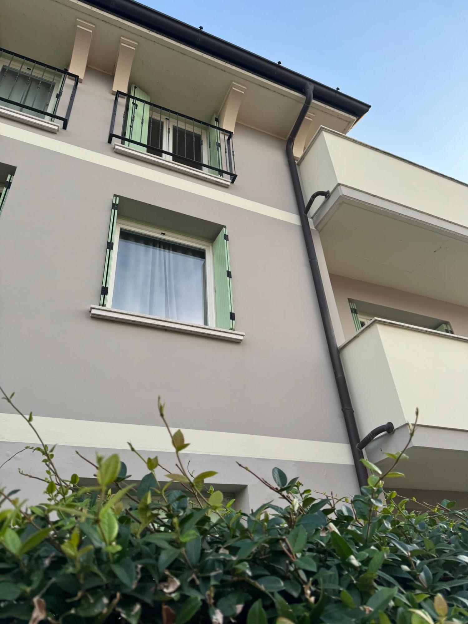 Residence Del Lago Десенцано дел Гарда Екстериор снимка